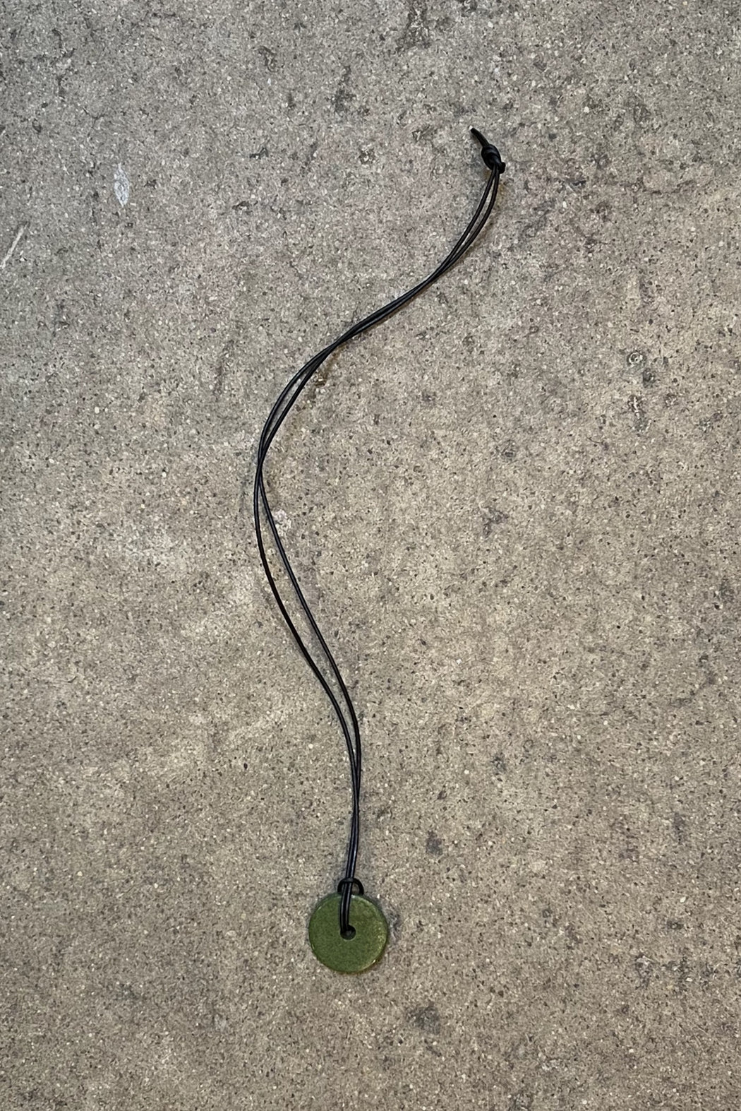 Disc Ceramic Necklace | Grass