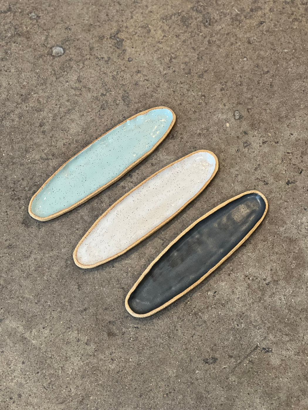 Skinny Oval Ceramic Tray | Black