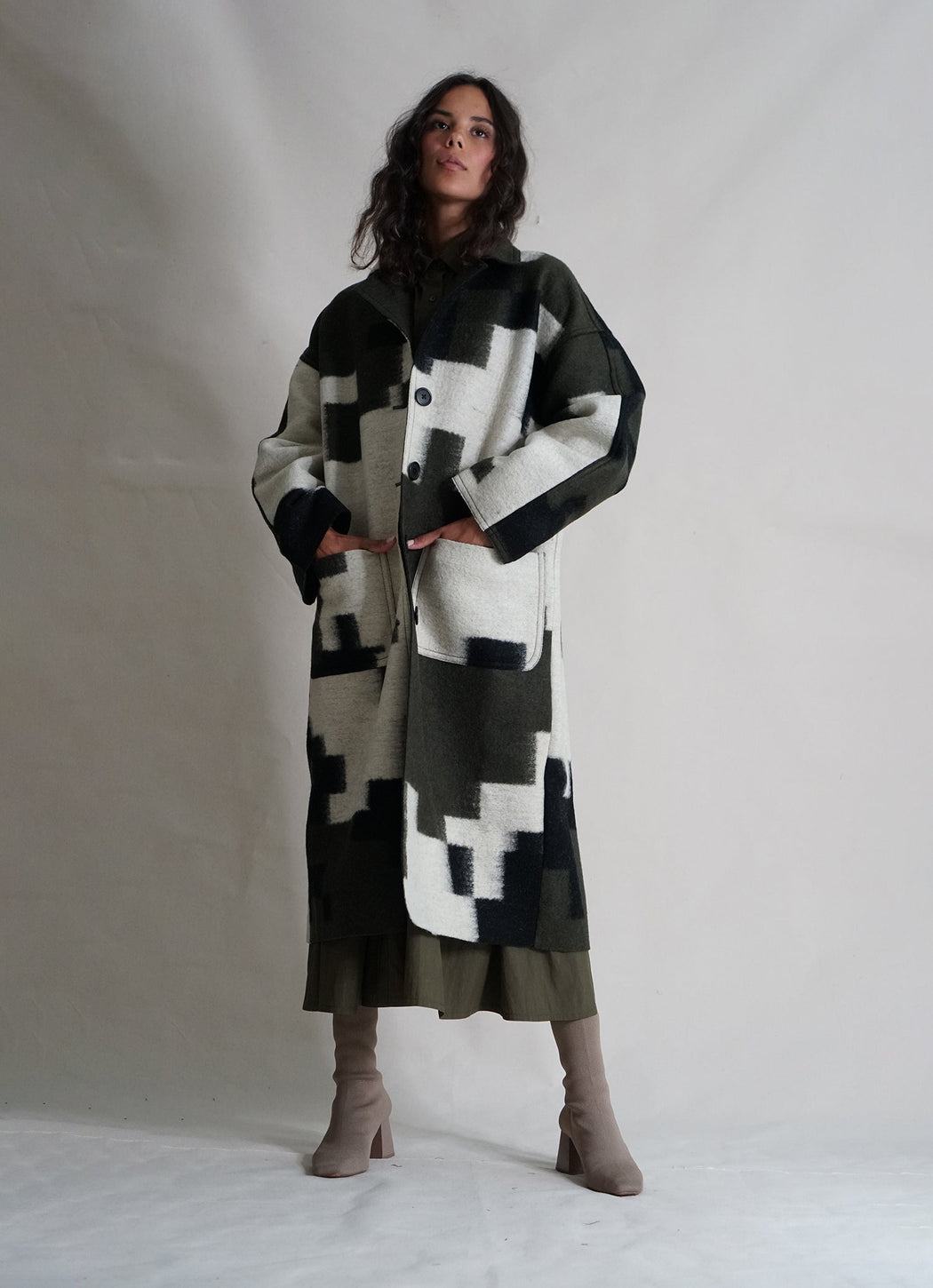Proche | ABSTRACT REVERSIBLE WOOL OVERCOAT | Minneapolis | Hazel & Rose