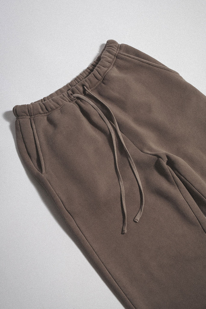 Elwood | Core Straight Leg Sweatpants | Vintage Brown | Plus