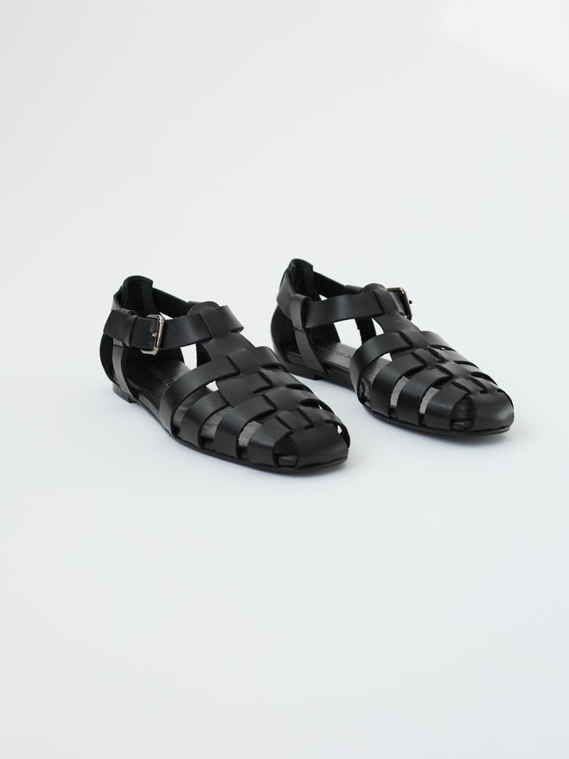 SHAINA MOTE | FISHERMAN SANDAL | ONYX | HAZEL & ROSE | MINNEAPOLIS