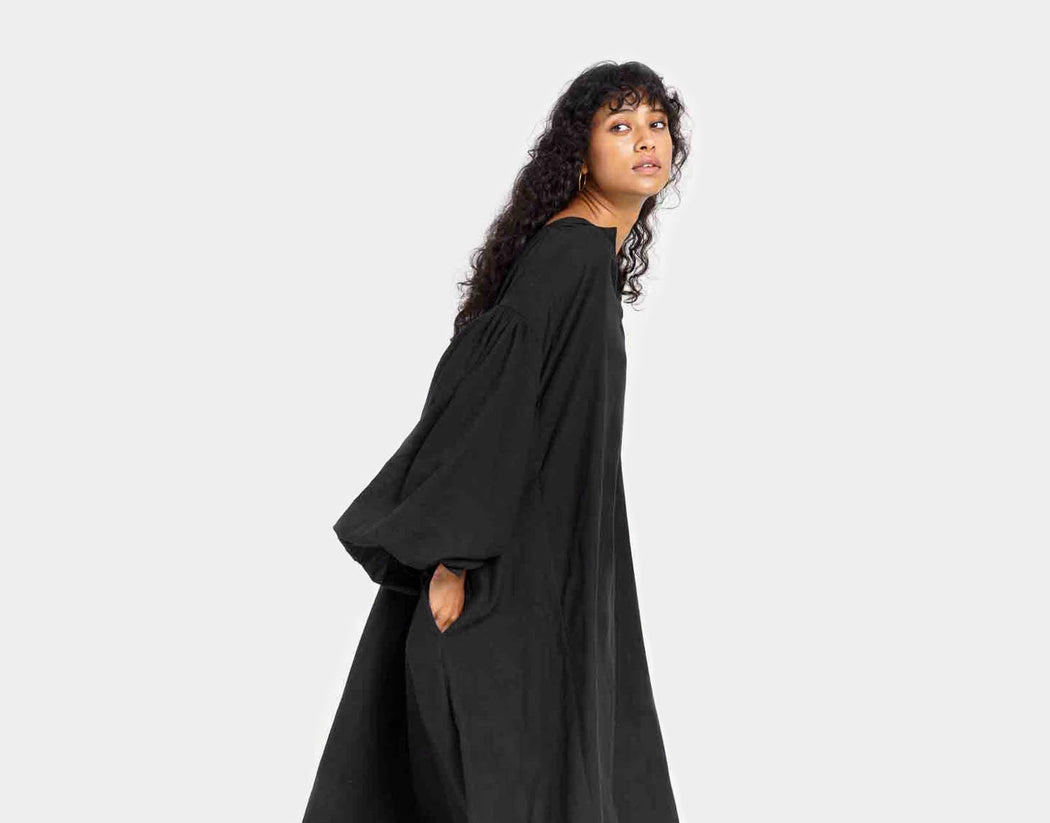 World Of Crow | Free Flowing Relaxed Midi Dress | Black | Hazel & Rose | Minneapolis