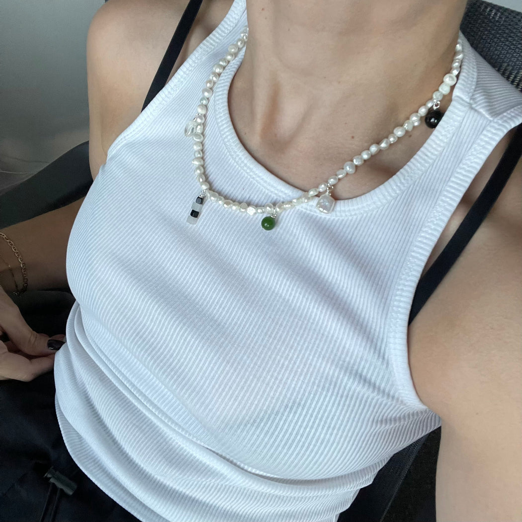 FROSTED PEARL CHARM NECKLACE