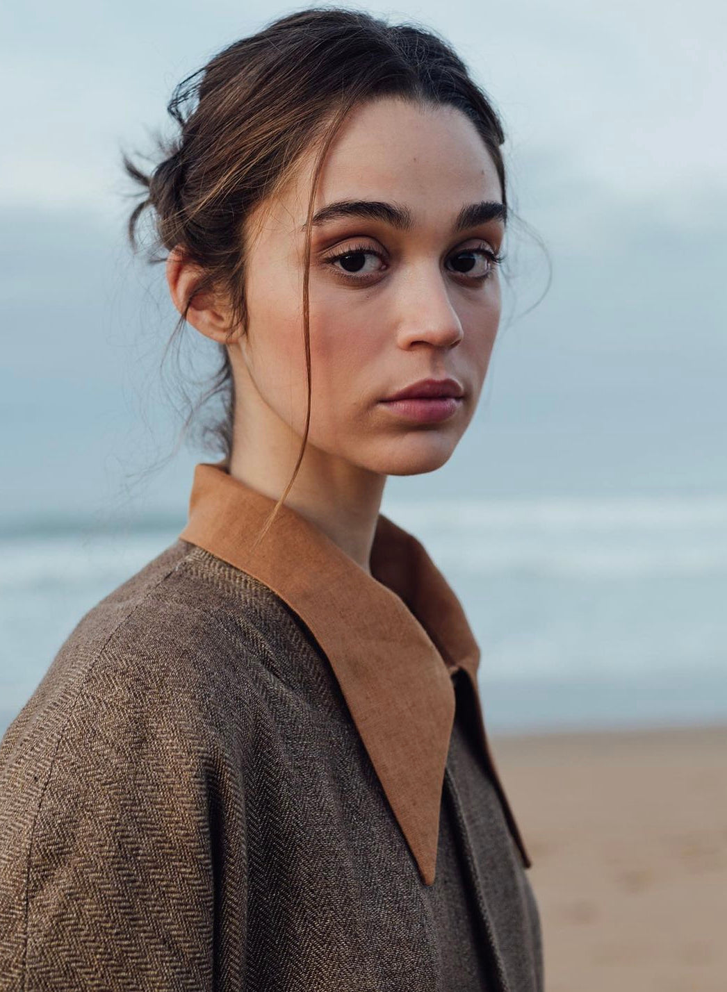 Pointed Collar Shirt | Camel