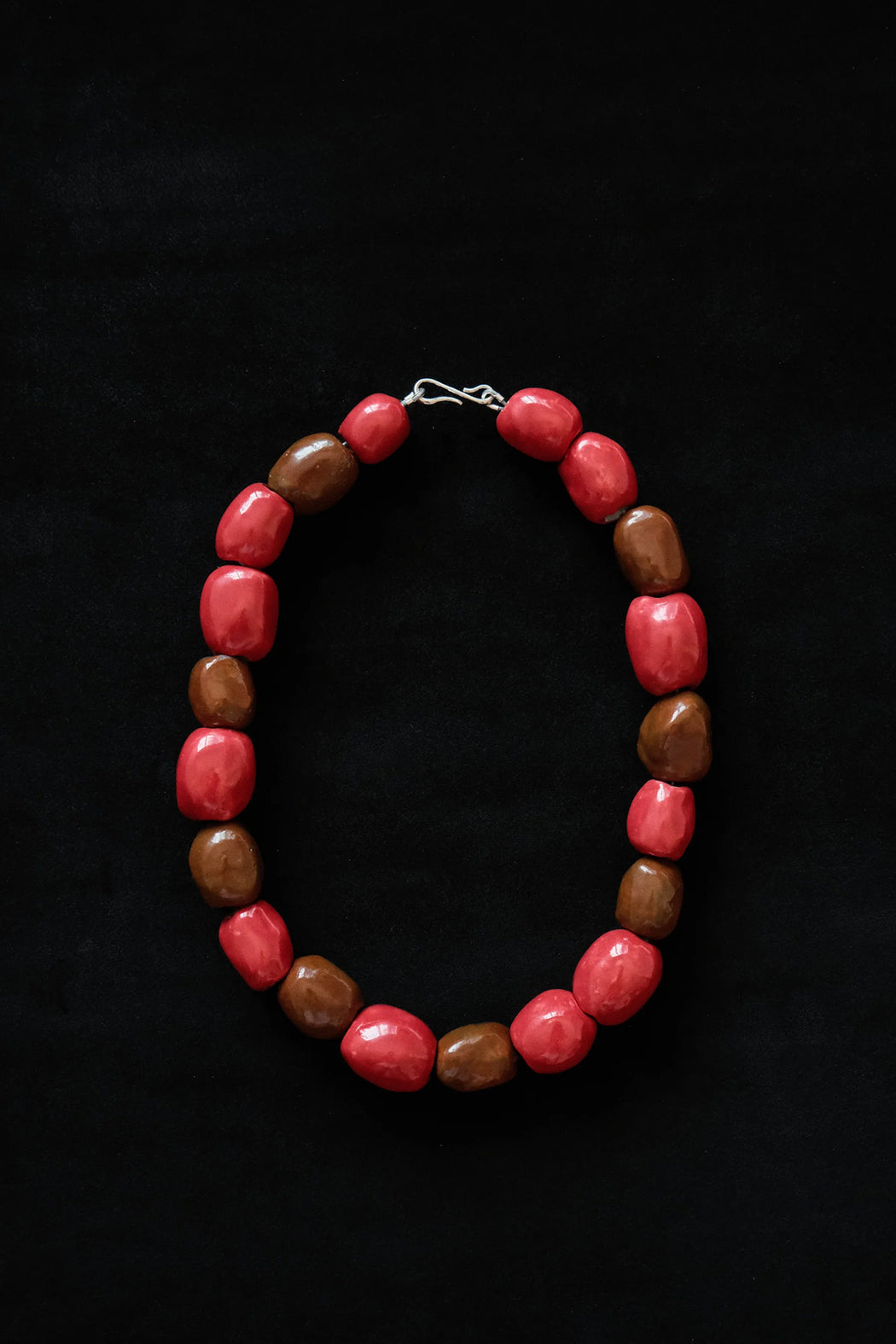 KALAMATA PORCELAIN BEADED COLLAR NECKLACE | MARONA