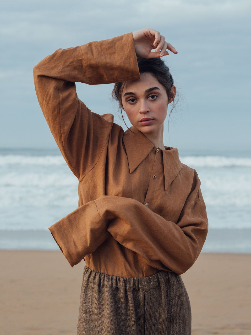 Pointed Collar Shirt | Camel