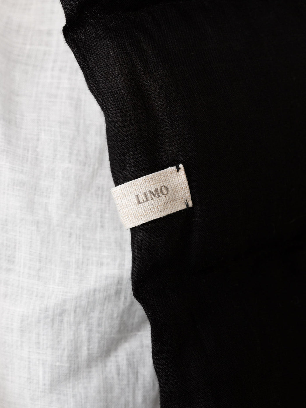 Wool-Padded Scarf | Black