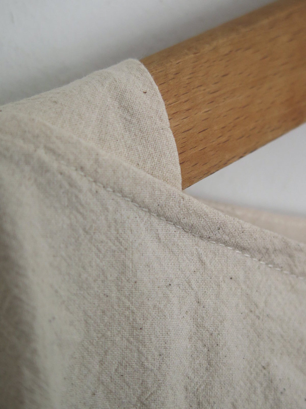 LIGHT CANVAS T TOP