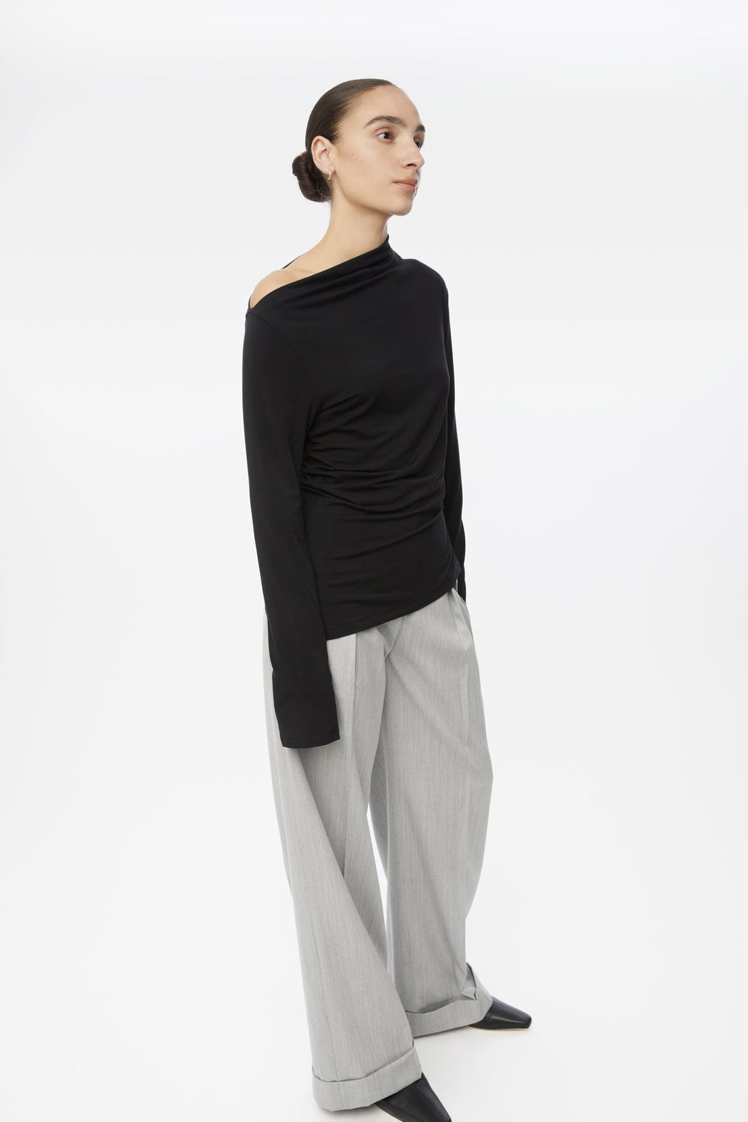 MODAL ASYMMETRIC KNIT TOP | BLACK