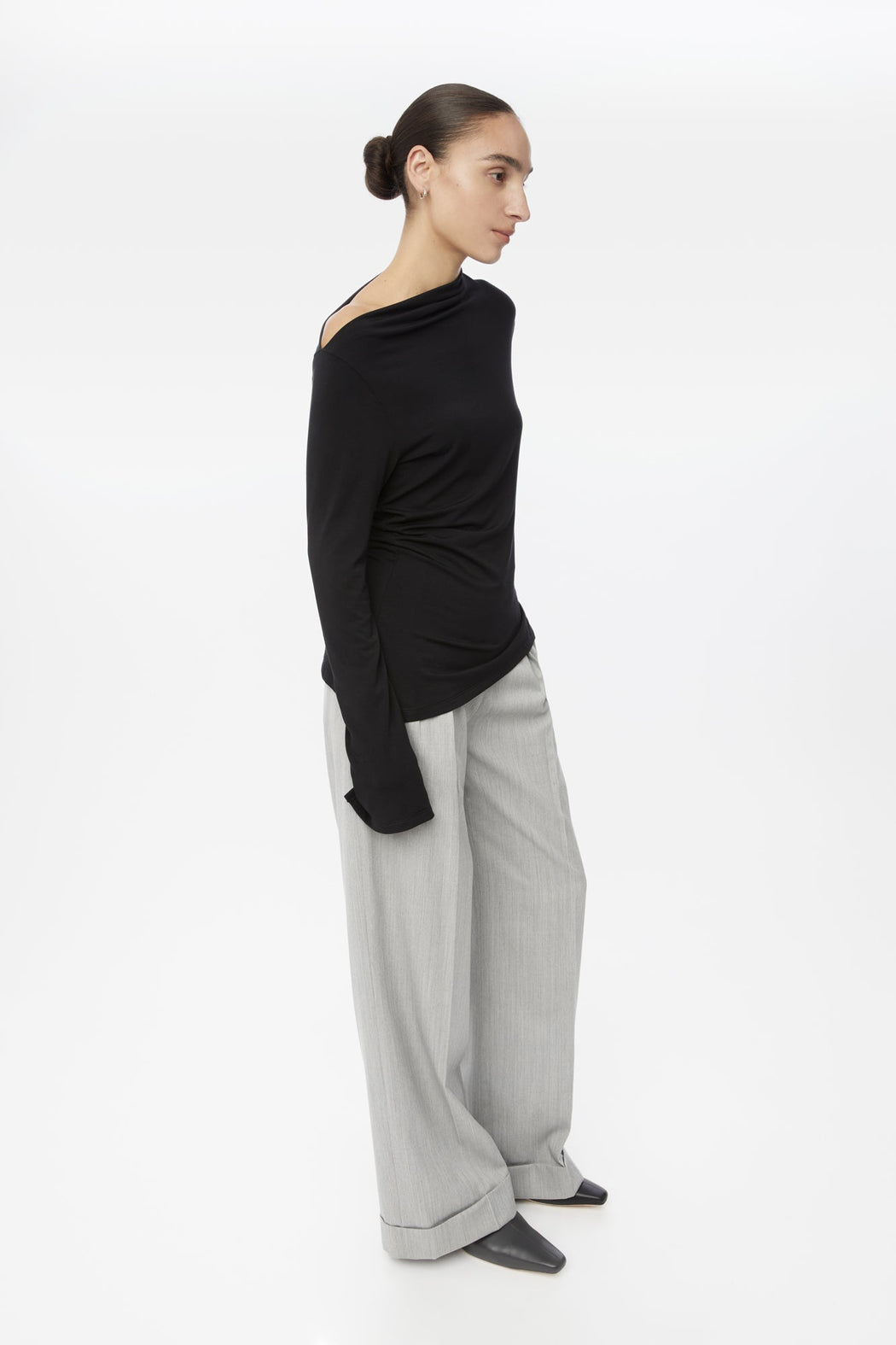 MODAL ASYMMETRIC KNIT TOP | BLACK
