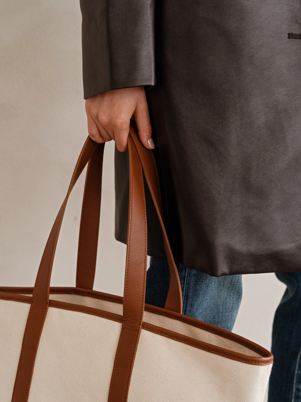 STRUCTURED TOTE BAG | TAN