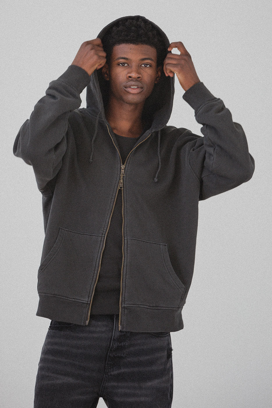 Core Zip Hoodie | Vintage Black