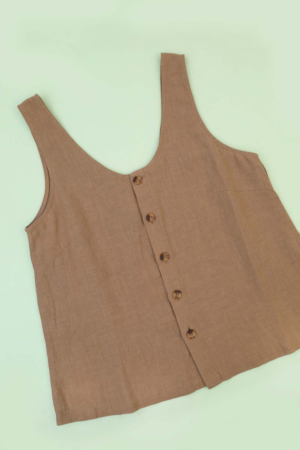 BASIC BUTTON FRONT TANK | STONE