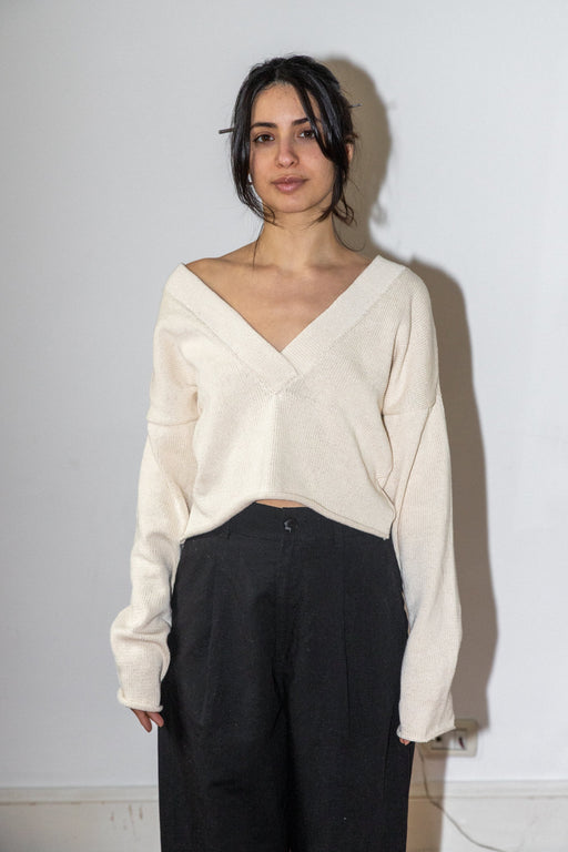 V-NECK CROP SWEATER | ECRU