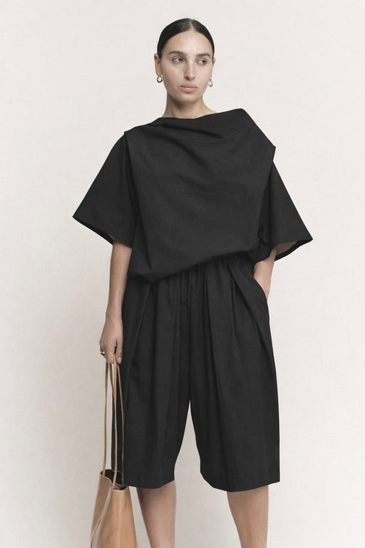 Boxy Pleat Short | Black Parchment Poplin
