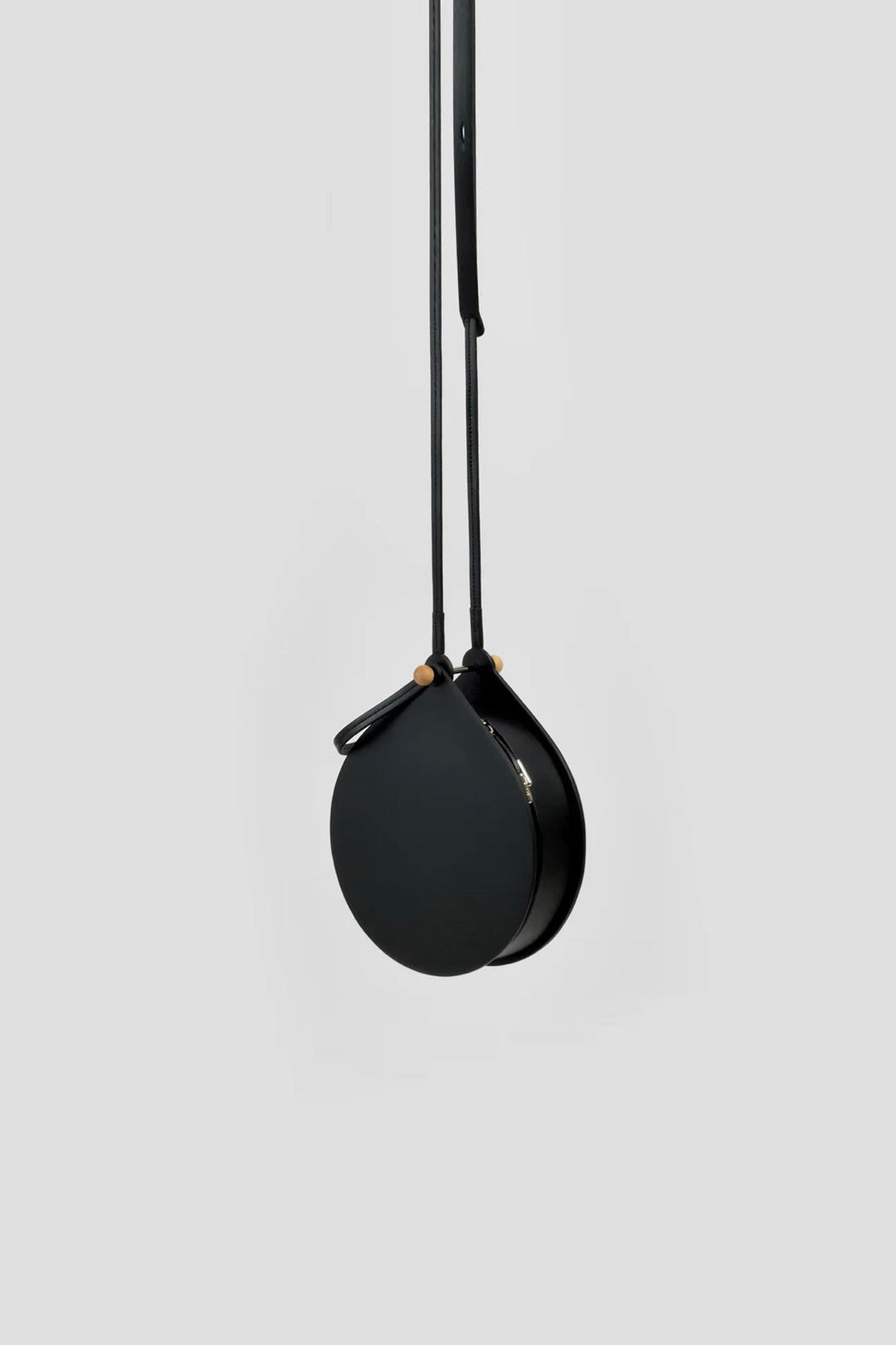 002-1-2 Cornercircle L | Black