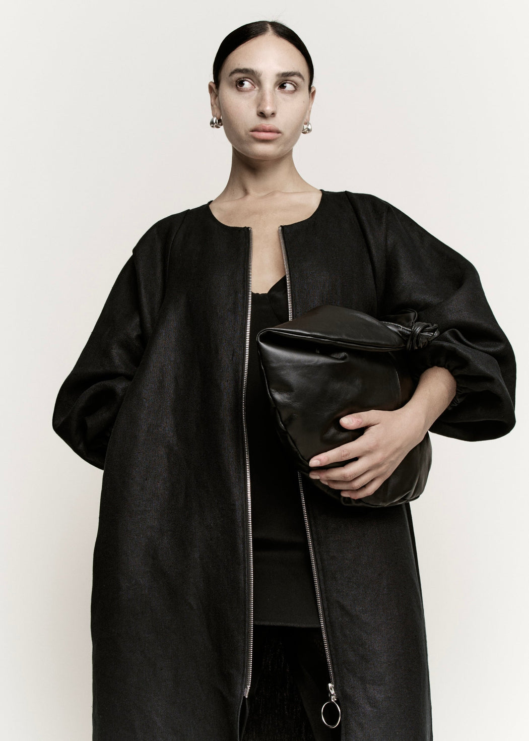 Linen O-Ring Coat | Black