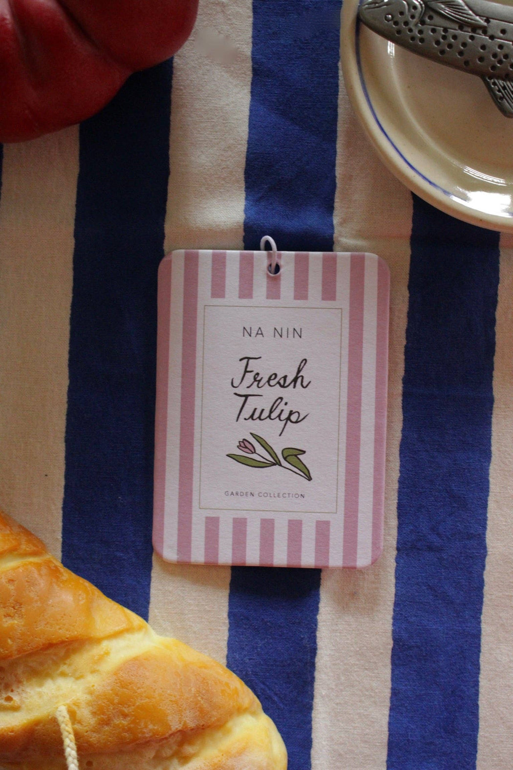 Fresh Tulip Fragrance Card