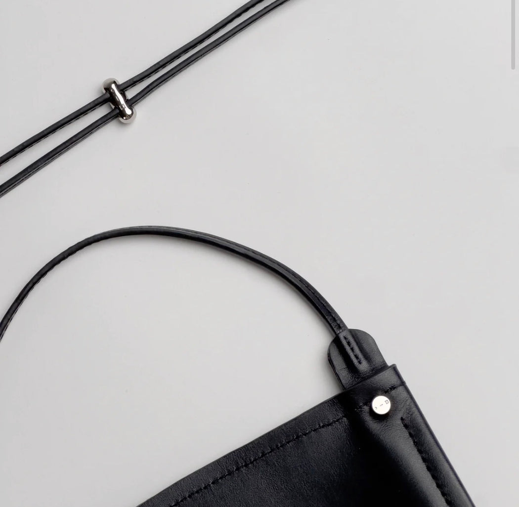 014 Pocket | Black