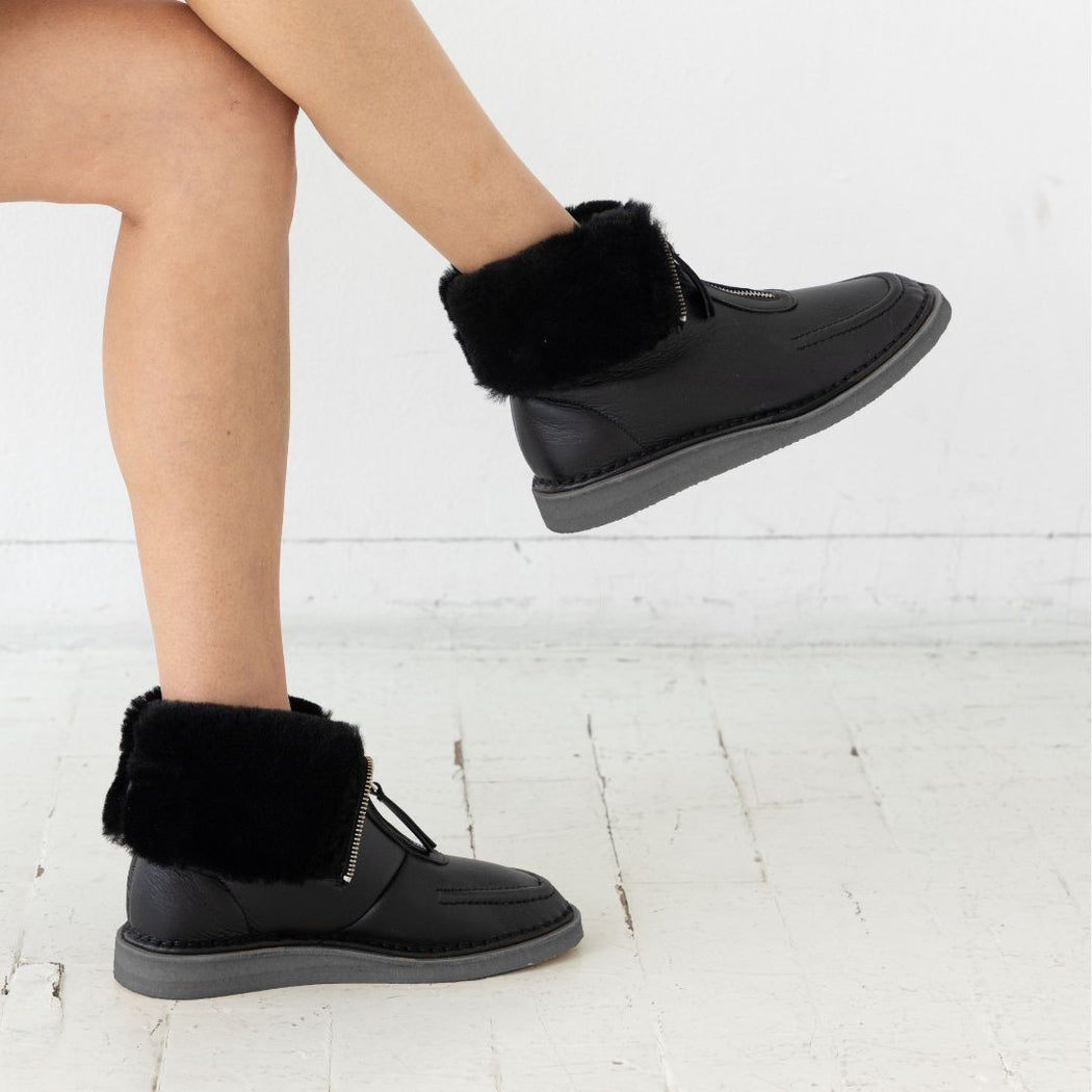 THE AURORA BOOT | Black