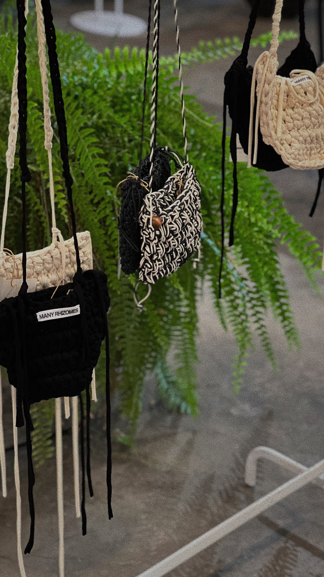 TRAPEZE BAG MINI | Black