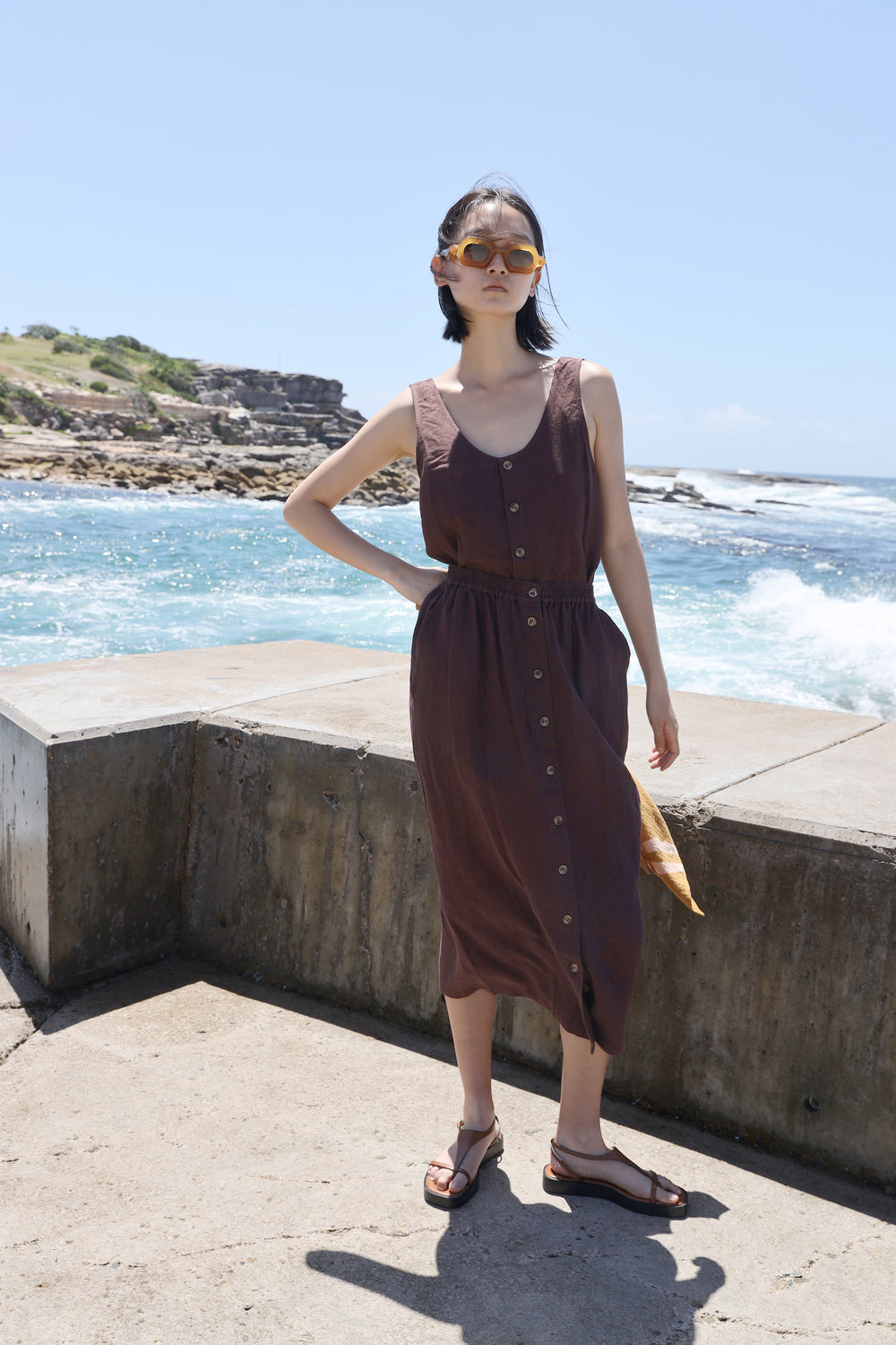 BASIC BUTTON FRONT SKIRT | CHOCOLATE