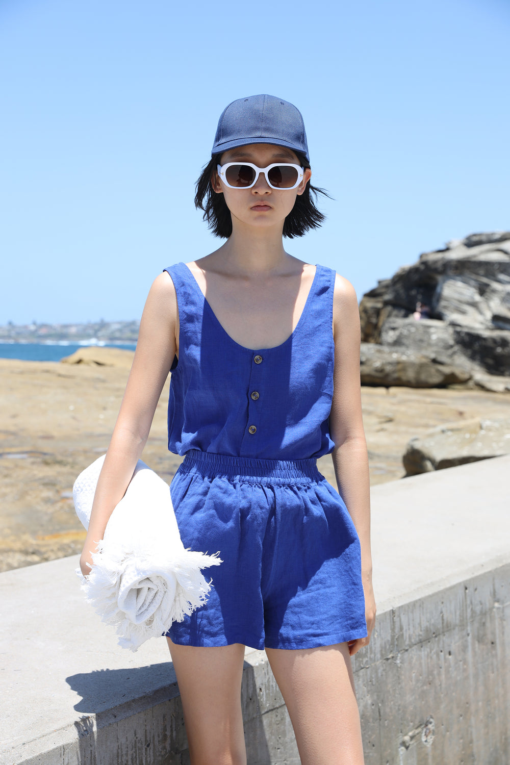 BASIC BUTTON FRONT TANK | COBALT
