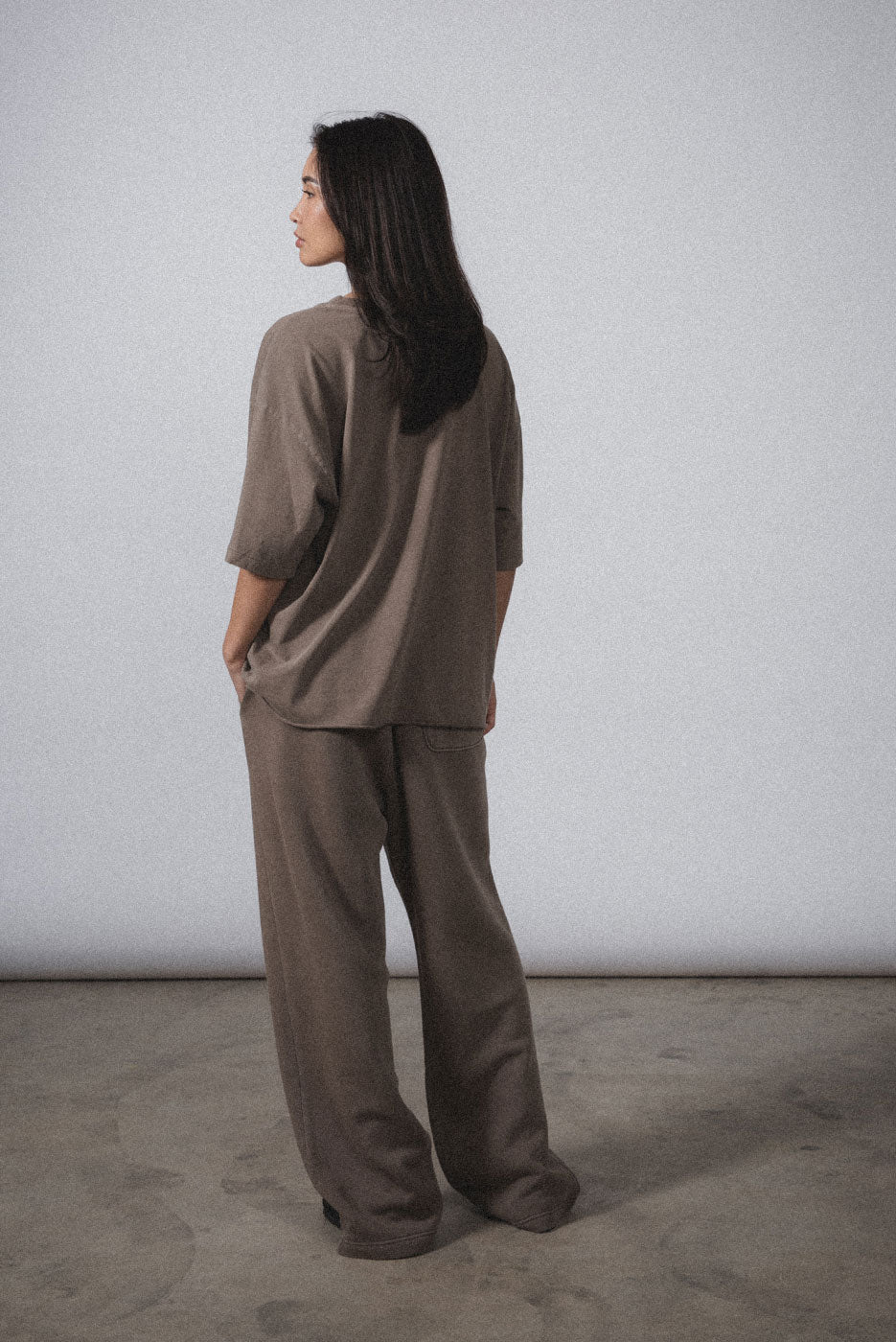 Elwood | Core Straight Leg Sweatpants | Vintage Brown | Plus