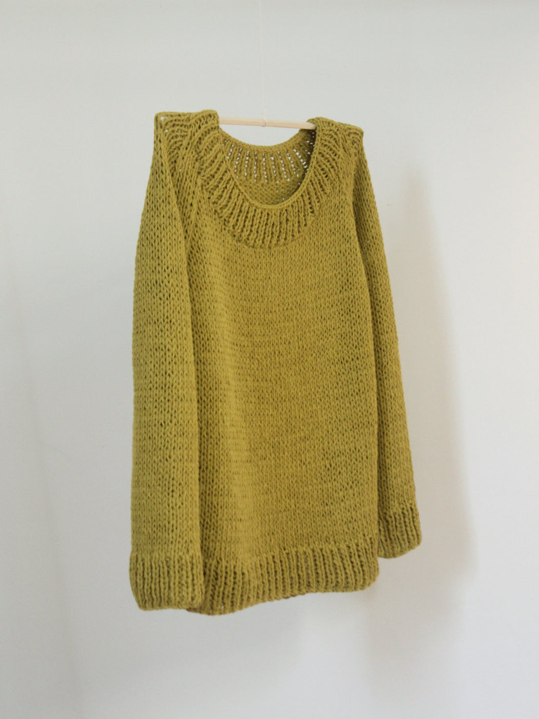 WIDE NECK SWEATER | MUSTARD