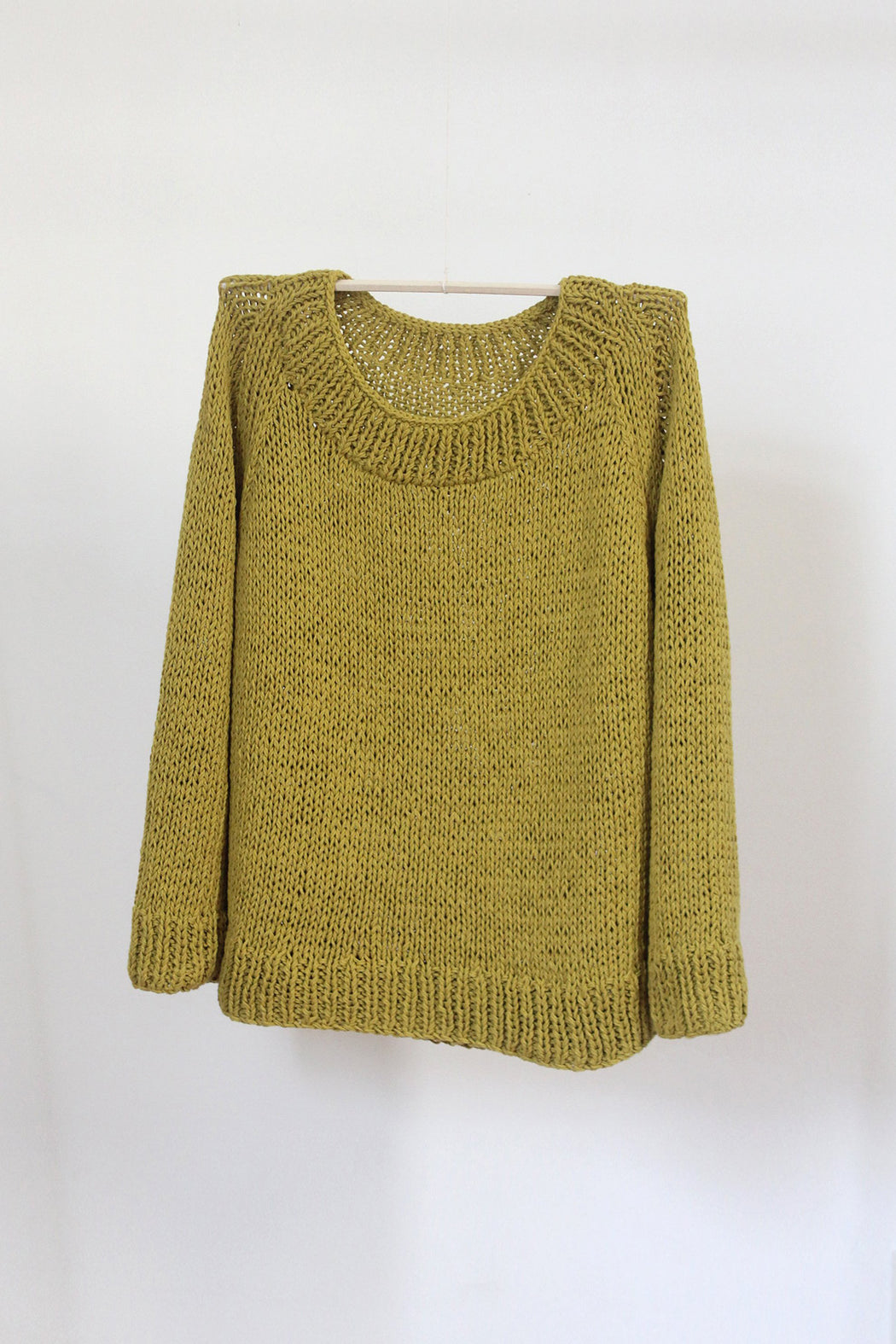 WIDE NECK SWEATER | MUSTARD