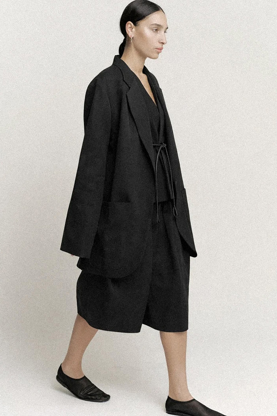 Oversize Boxy Blazer | Black Parchment Poplin