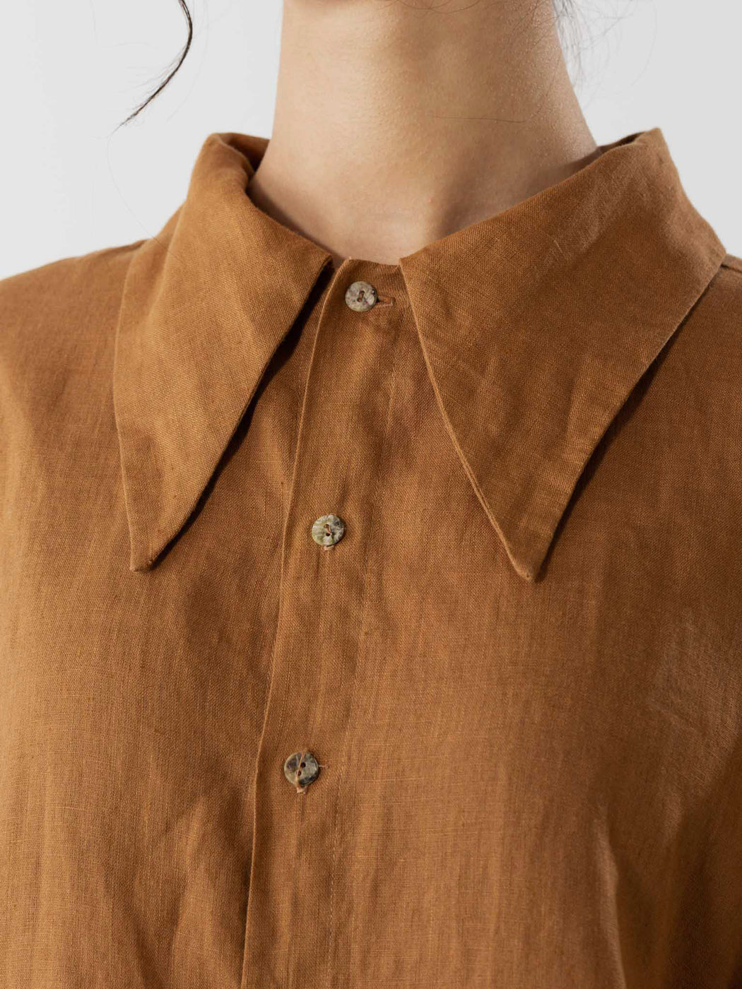 Pointed Collar Shirt | Camel