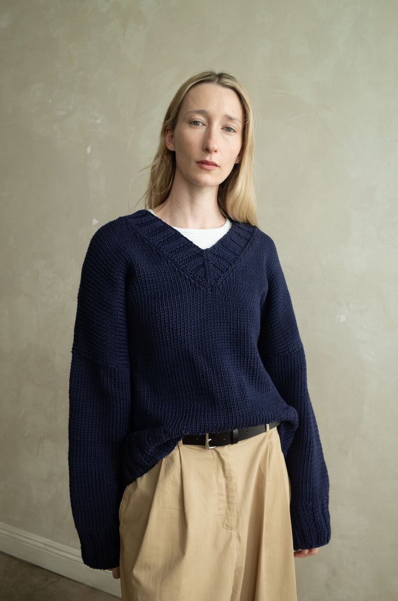 PAOLO V NECK | DARK IRIS