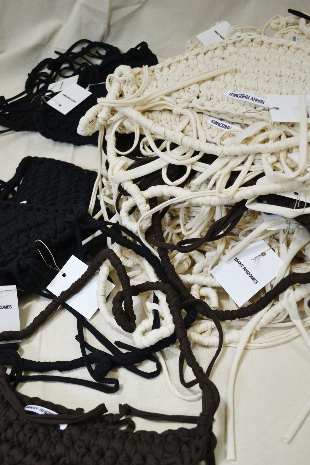 TRAPEZE BAG | Vanilla