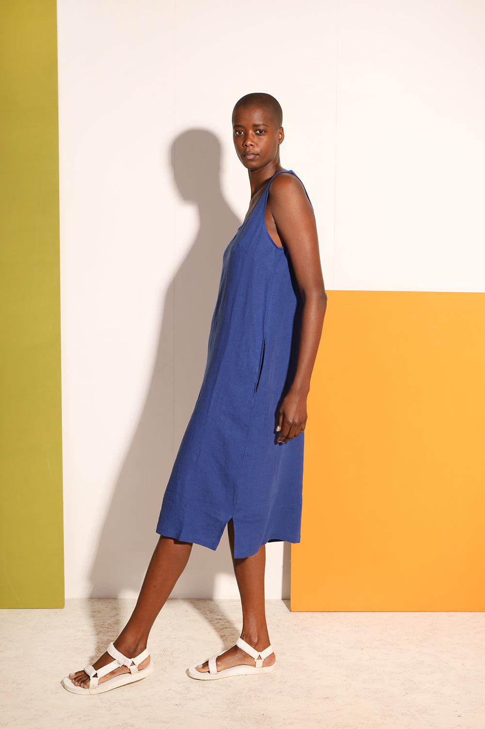 BASIC LINEN SHIFT DRESS | COBALT