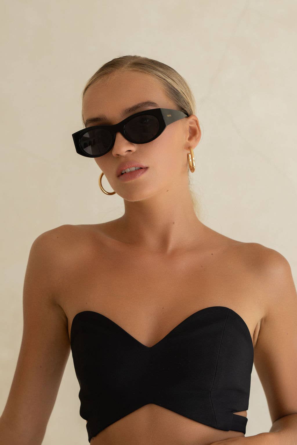 Layla Acetate Oval Sunglasses  : Black