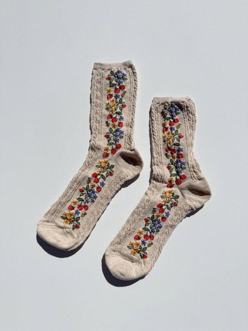 WILD STRAWBERRY SOCKS | Cream