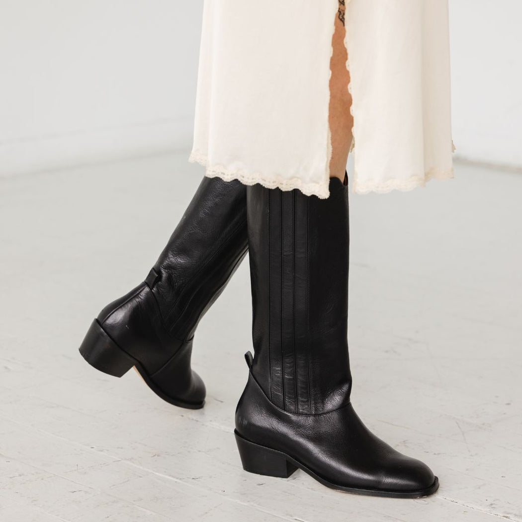 The Calf Boot | Black