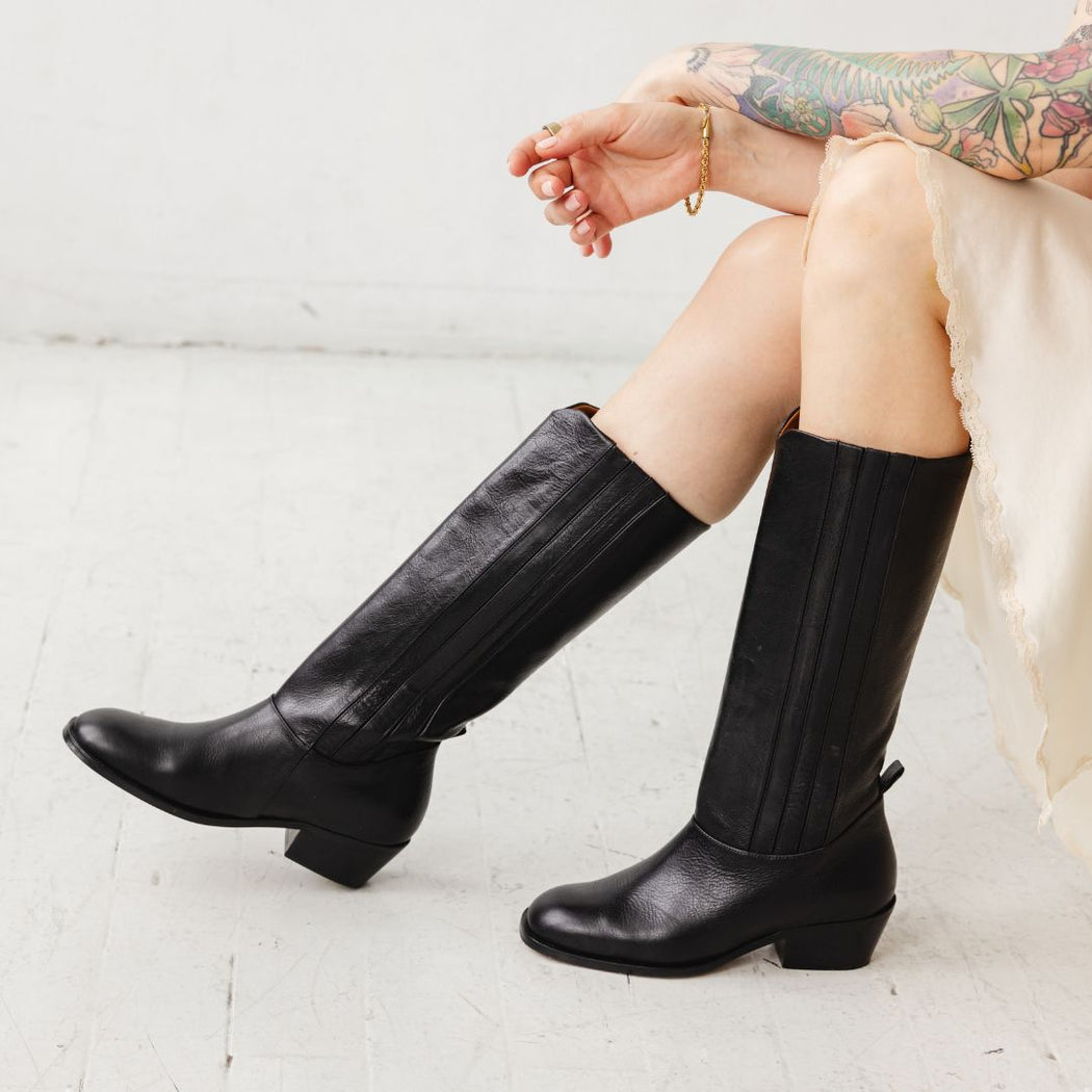 The Calf Boot | Black