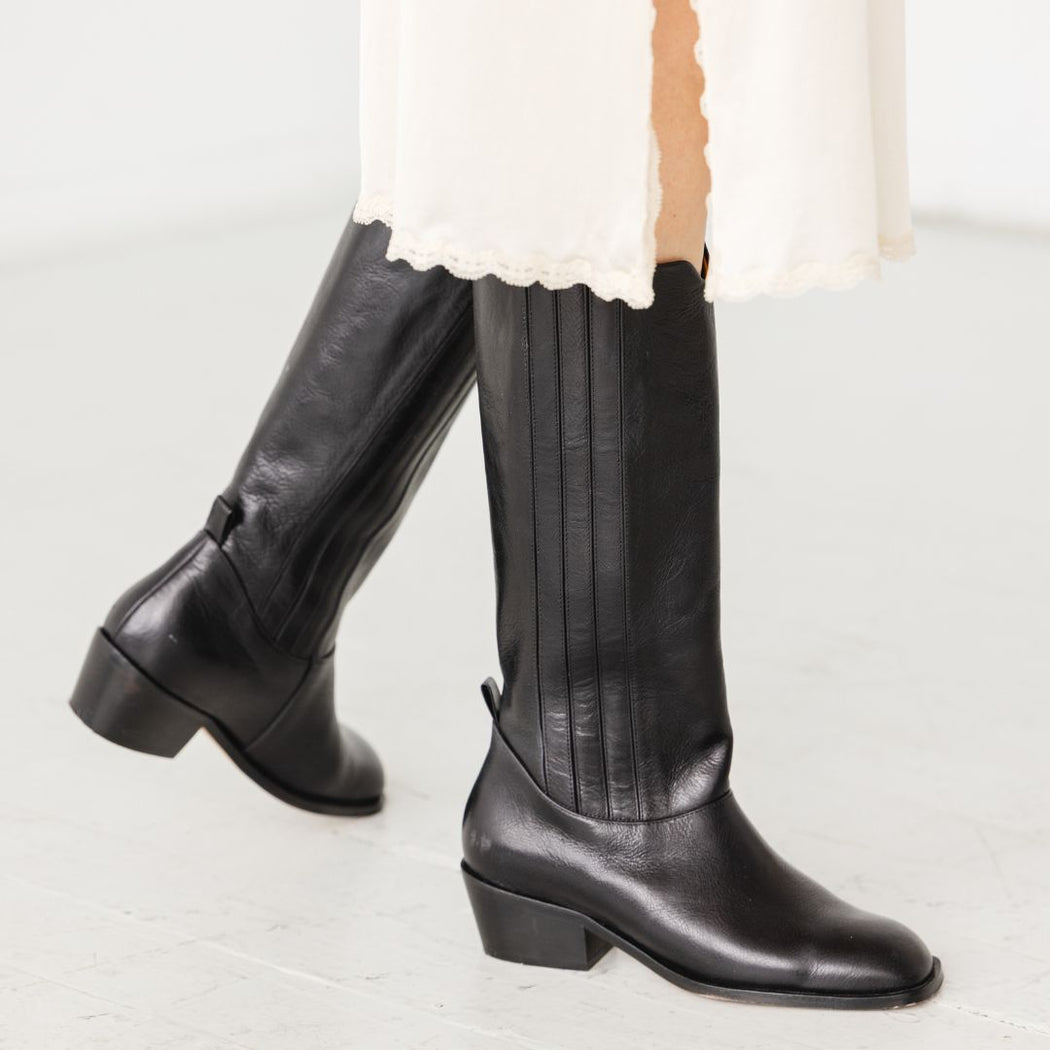 The Calf Boot | Black