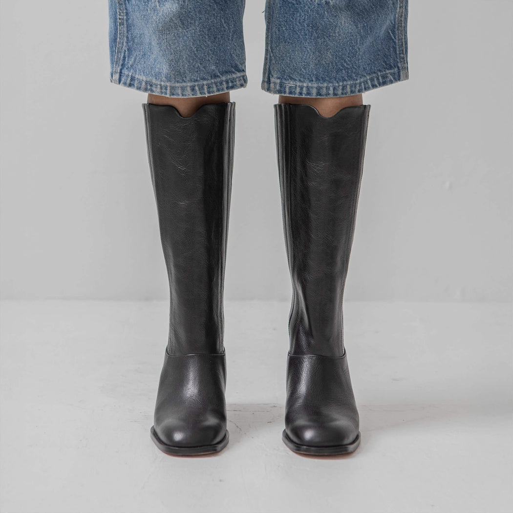 The Calf Boot | Black
