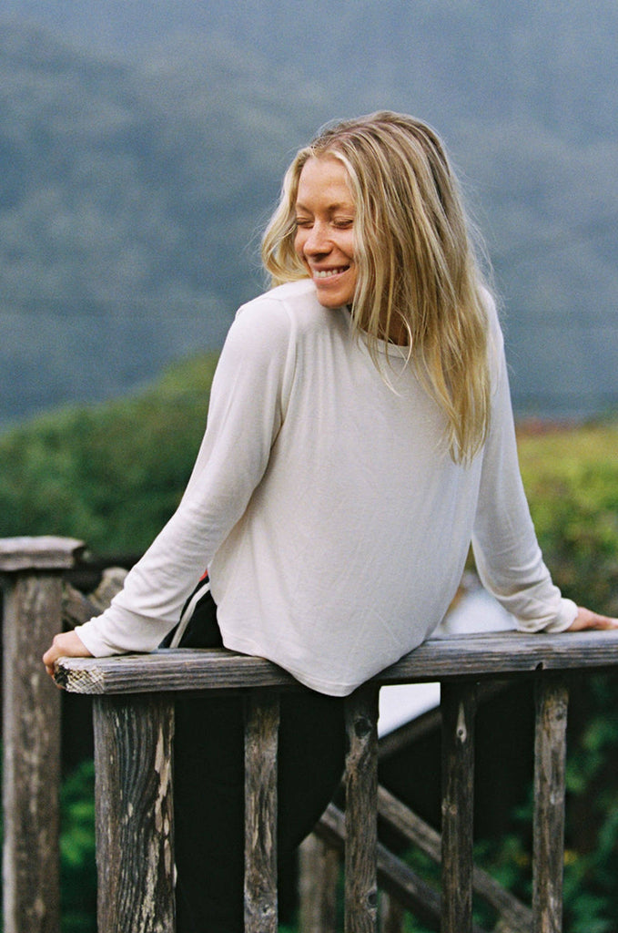 The Cozy Tee | Cream — Hazel & Rose