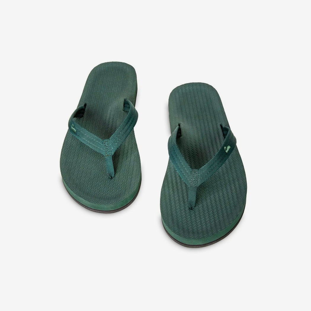 Easy Living Flip Flops  | Leaf