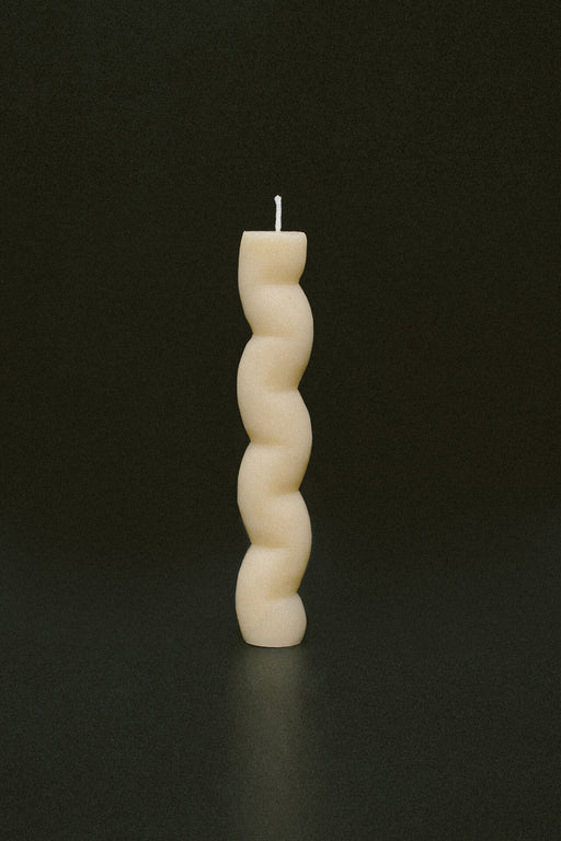 Common Body | SERPENTINE CANDLE | NATURAL | Hazel & Rose | MinneapolisCommon Body | SERPENTINE CANDLE | NATURAL | Hazel & Rose | Minneapolis